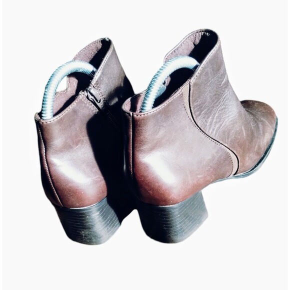 Covington Booties Women's 7M Chelsea Brown Leather Square Toe Zip Heel Y2K Retro - Picture 3 of 10